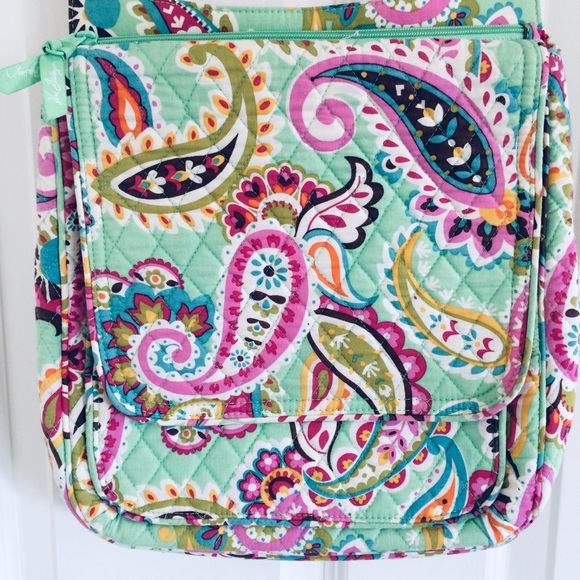 Vera Bradley Handbags - Vera Bradley Floral Messenger Crossbody Bag